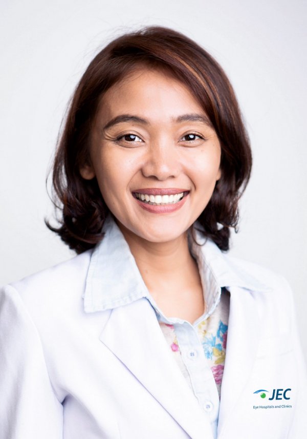 Dr. Rini Sulastiwaty Situmorang, SpM