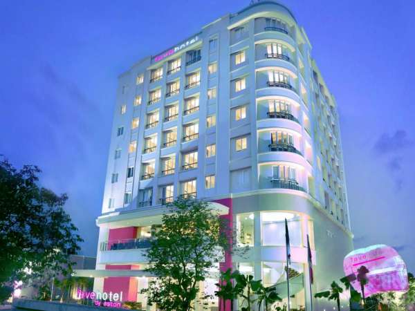 Distance to Hospital : 1.34 km Fave Hotel Puri Indah