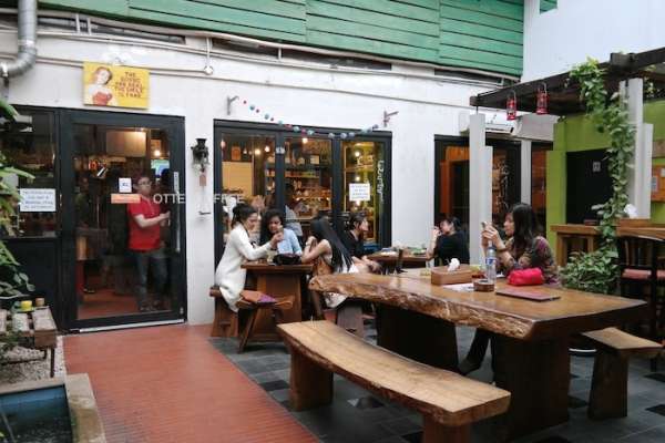 Distance to Hospital : 0.2 km Giyanti Coffee Roastery