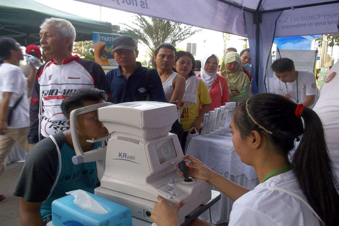 Booth Pameran World Sight Day 2014 PERDAMI - Fun Walk, Car Free Day Area