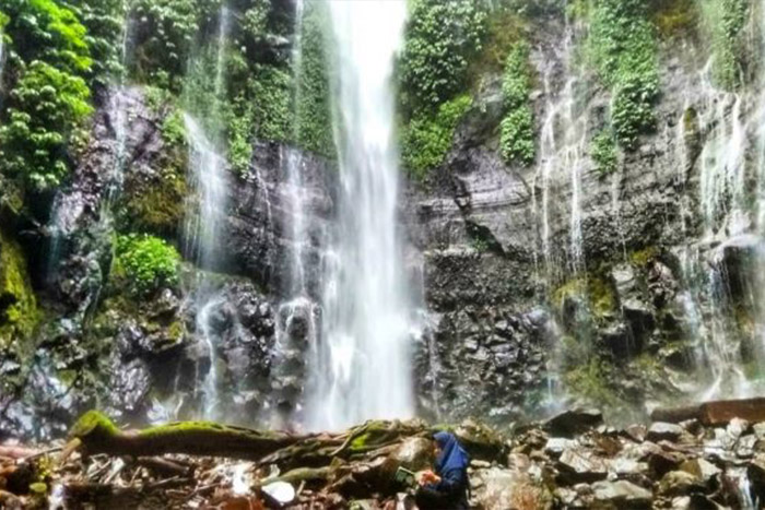 Air Terjun Curug Lawe Benowo Kalisidi