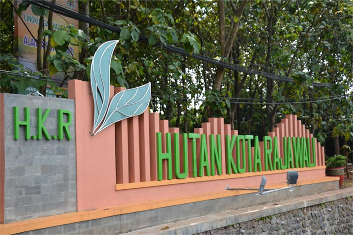 Hutan Kota Rajawali Batang