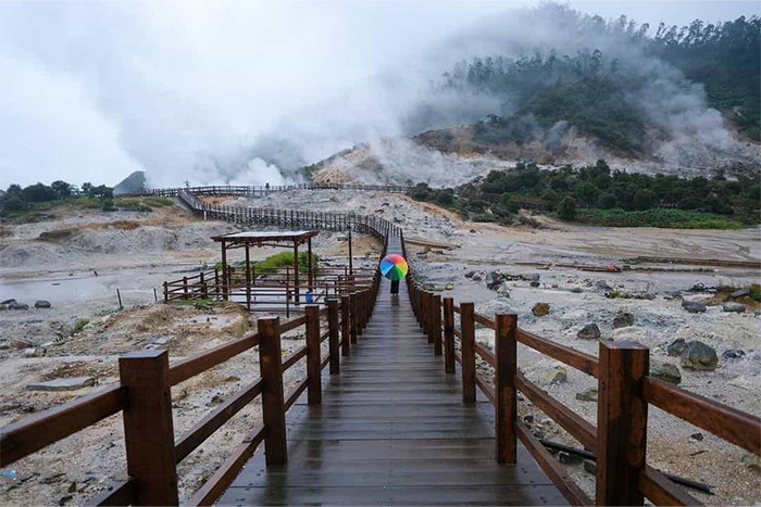 Kawah Sikidang-Dieng